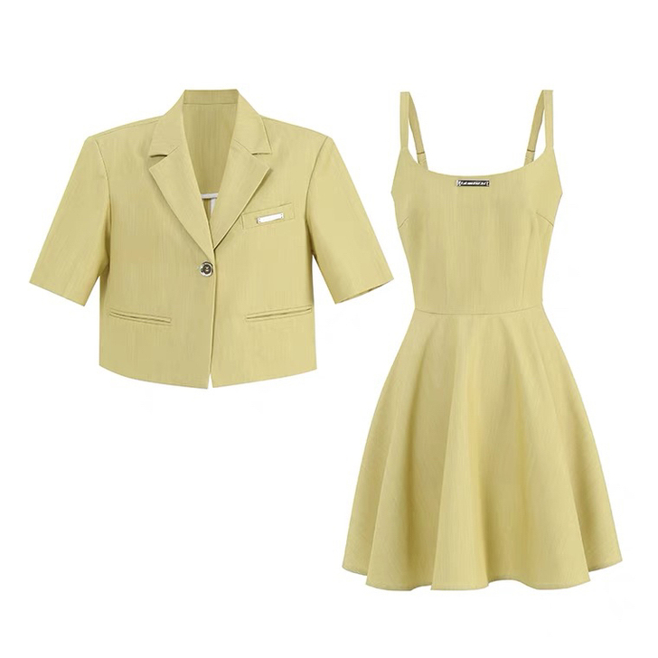 LLDC同款 嫩绿色短款西装外套+吊带裙两...
