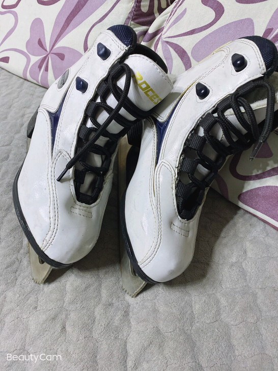 八成新冰鞋，女，35码