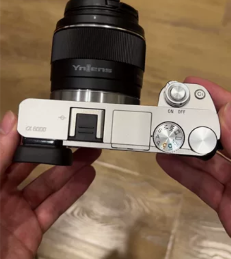 【入门微单】索尼α6000+永诺50mm人...