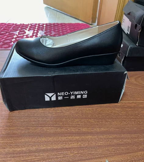 海南航空航空公司高跟鞋，软底鞋，40码，走...