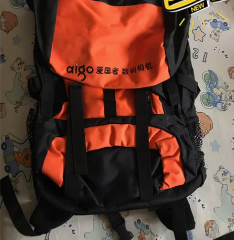 爱国者登山包 全新 买相机送的转给需要的朋...