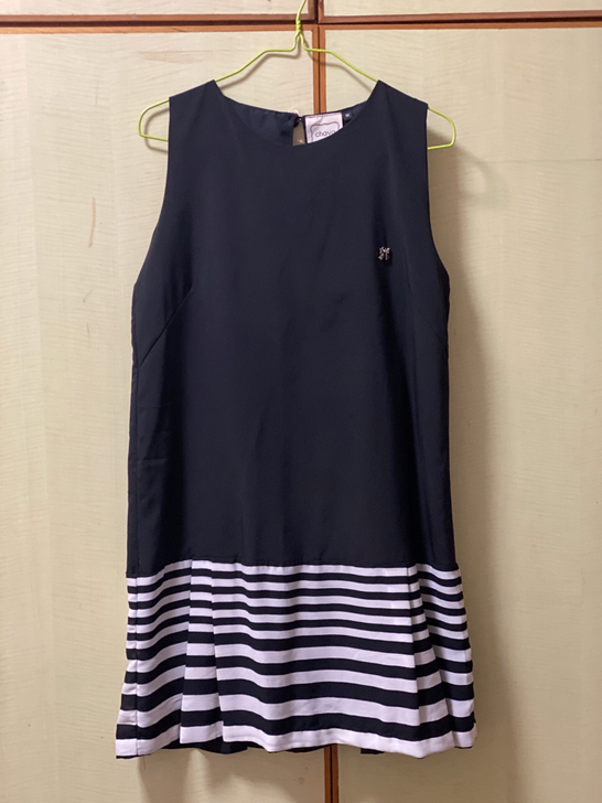 n年前泰国买入，一直闲置，没穿过，吊牌还在