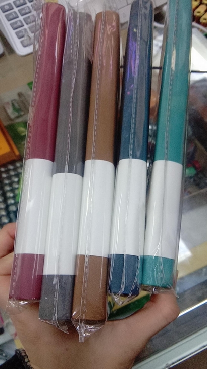 【捡漏】笔记本本子超厚大学生b5a5皮面商...