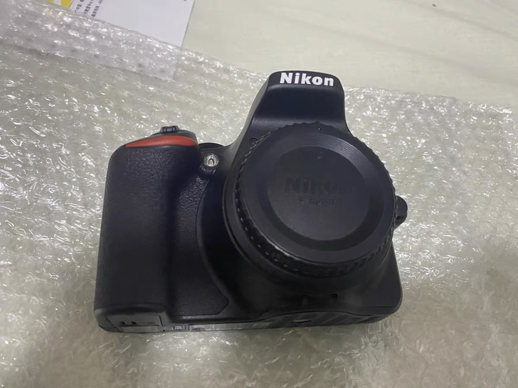 二手学生自用 99新尼康D3500 ，18...