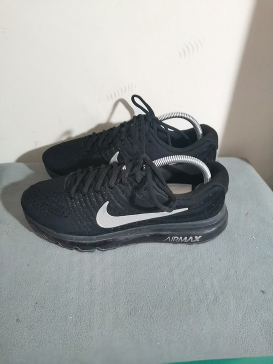 耐克全掌气垫鞋41码