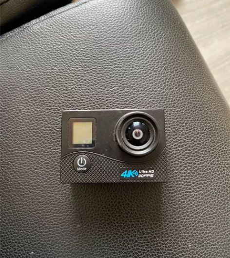 运动相机 去年淘宝三四百买的 不知道什么原...