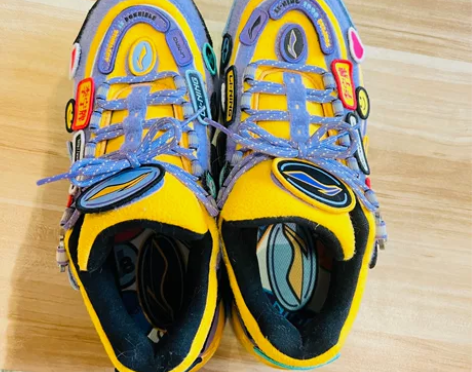 Lining李宁 2019纽约时装周 v8...