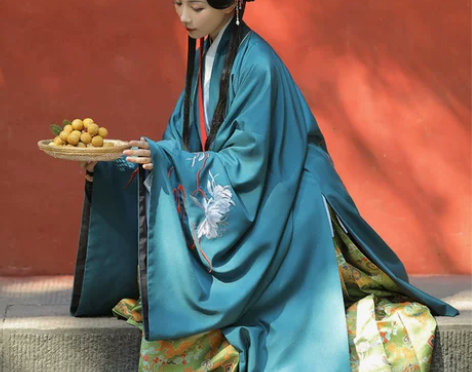 兰若庭 汉服 乘黄 明制 披风 绣花 图片...