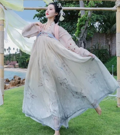 都城南庄洞仙歌L码 感兴趣的话点“我想要”...