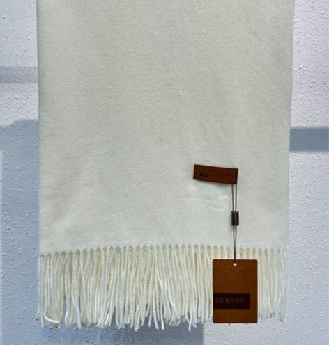 全新羊绒围巾 图片都是本人实拍 之前店里贴...