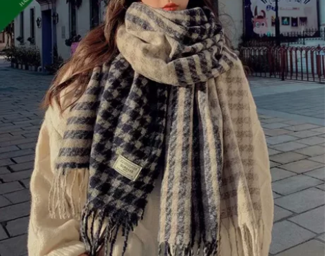 ??浩冠 围巾女秋冬季韩版百搭长款披肩加厚...