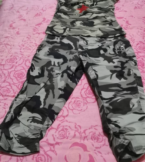 女生迷彩服 全新 M码 原价300+ 15...