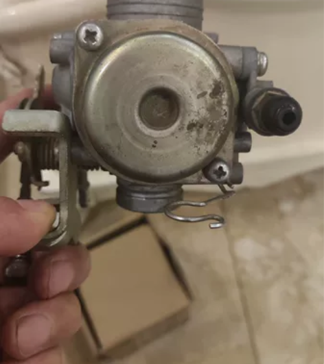 雅马哈摩托车原装化油器，应该是150的，我...