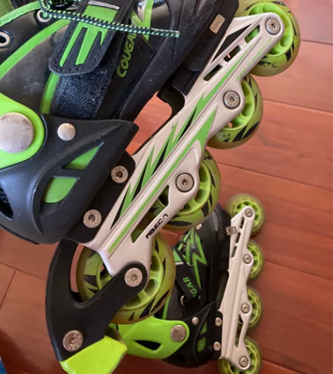 儿童轮滑鞋旱冰鞋可调节6-11岁适用 还算...