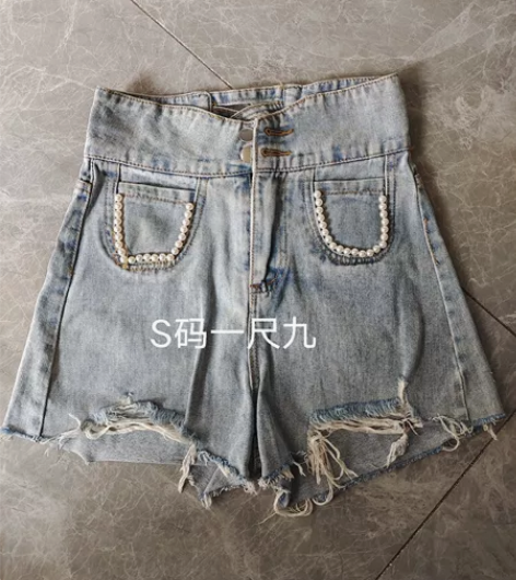 牛仔短裤S码，时尚百搭，辣妹风，实体店 感...