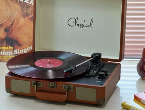 全新黑胶唱片机 附赠全新黑胶唱片三张