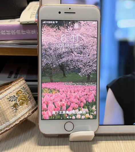 个人全原装自用苹果8 64g玫瑰金 电池效...