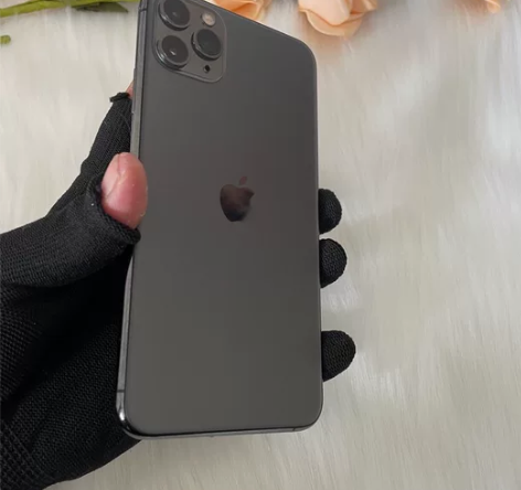 iPhone 11 Pro Max  灰色...