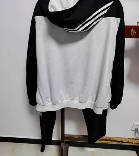 运动服两件套,中学生穿的,男士,有需要的联...