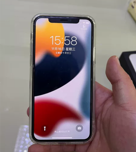 苹果11pro 64G 银色 9成新 原装...