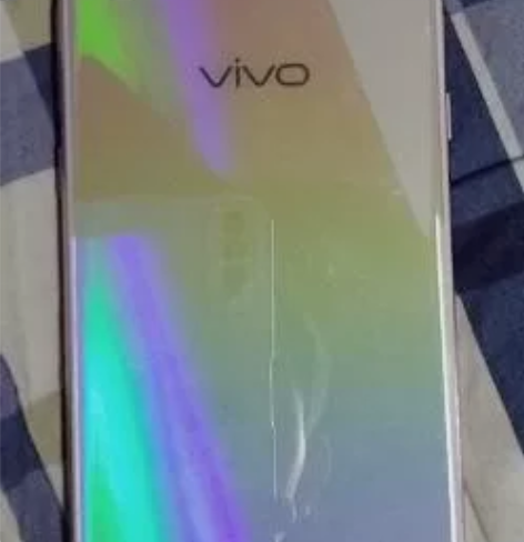vivoX23幻彩晨曦，64GB的内存买来...