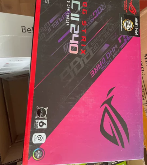 Asus华硕 LC ROG飞龙二代240水...