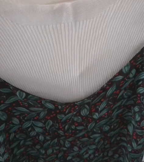 女款夏季全新长款吊带裙2件套全新，上衣均码...