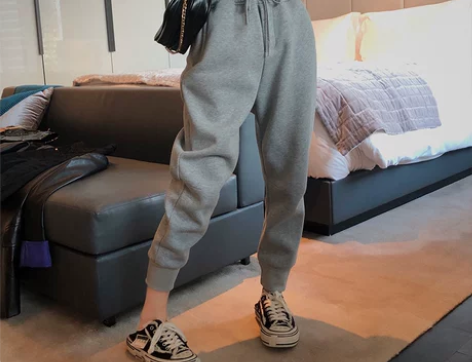 灰色休闲运动裤女加绒加厚束脚高腰卫裤202...