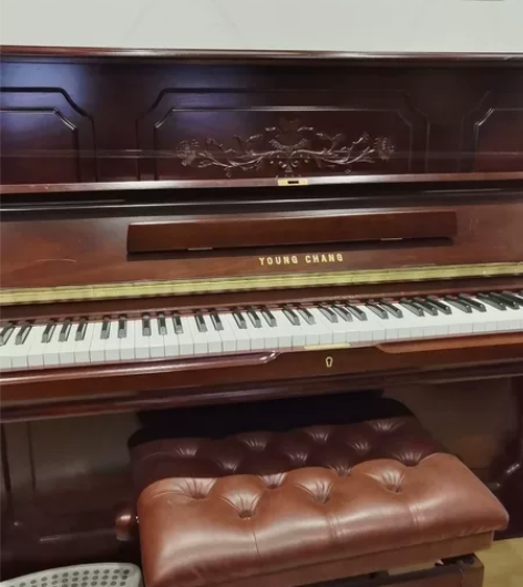 英昌钢琴,可以买回去给孩子练习用,培训学校...