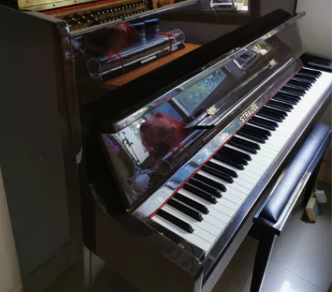 施特劳斯钢琴,型号UP-117C,暗红色,...