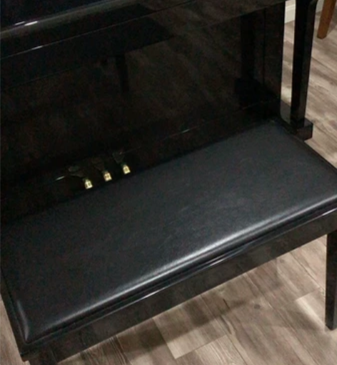 珠江钢琴118，女儿出国，闲置，无瑕，无划...