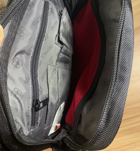 瑞士军刀单肩包男士结实耐用专柜正品斜挎商务...