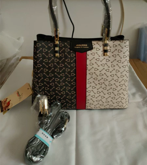 全新澳蒂袋鼠黑色女士手提包 前面撞色设计 ...