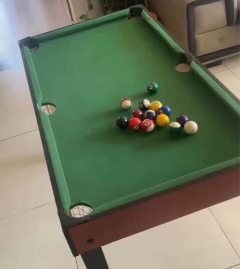 台球案子，打两个杆，给钱就卖 感兴趣的话点...