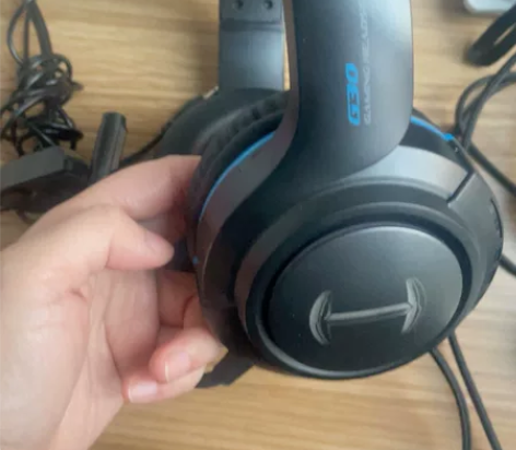 漫步者G30，耳机音效很好，本来打算买来上...