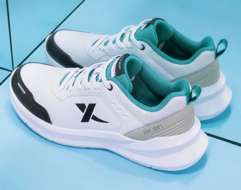 特步鞋 男鞋运动鞋2022新款冬季皮面轻便...