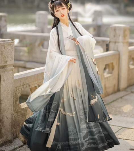 恋霜家的滕王阁(试穿)，爽快姐妹送配饰 感...