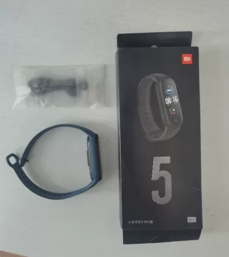 一手自用小米手环5 nfc版 包装 充电线...