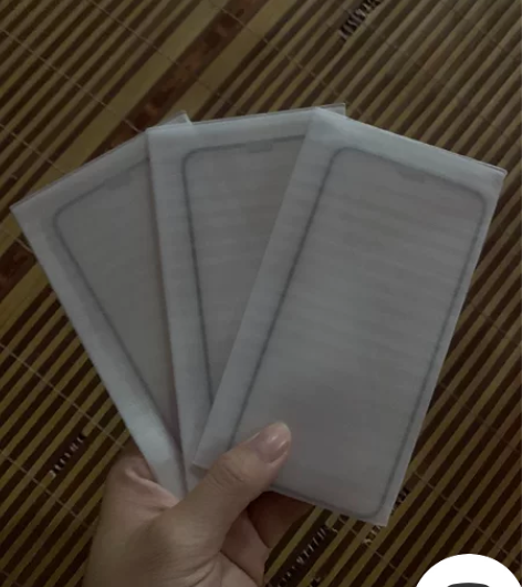 苹果XS黑边钢化膜 款式：黑边高清钢化膜  3片装8元买错型...