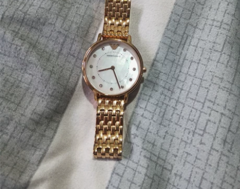 阿玛尼AR-11006手表，电池没电了，需...