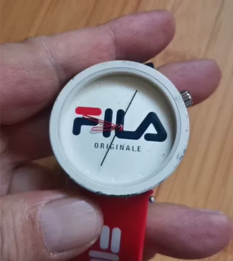 FILA斐乐电子手表 品 牌...