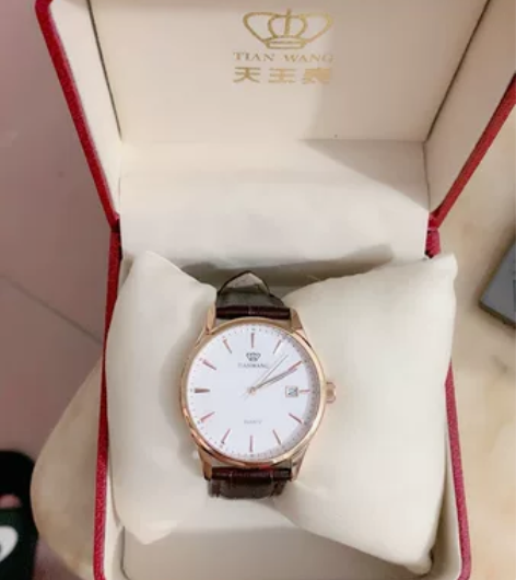 全新天王石英男款手表，当时380入手，没用...