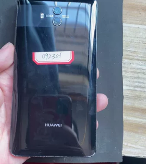 华为 mate10  4+64G。麒麟97...