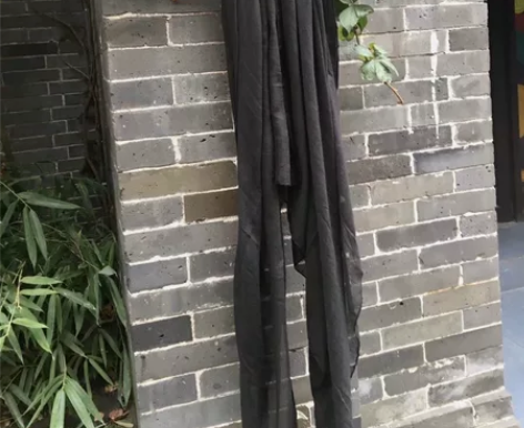 棉麻围巾，纯黑色，全新 感兴趣的话点“我想...