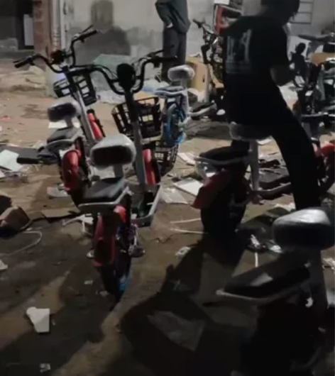 电瓶车大量到货，一辆几百块 一辆也是批发价...