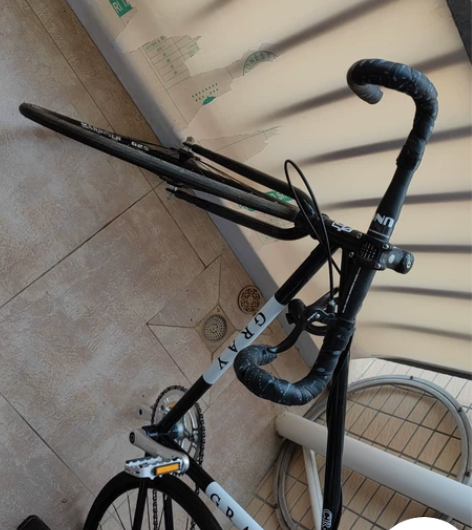 死飞，原价1500买的 感兴趣的话点“我想...