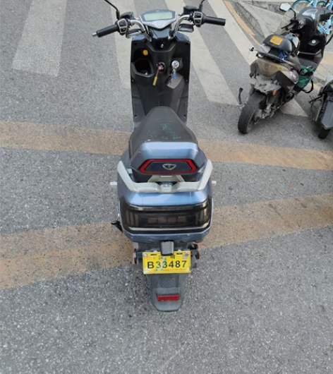 颜值超高 台铃 大牛电动车 六块黑金电池 ...