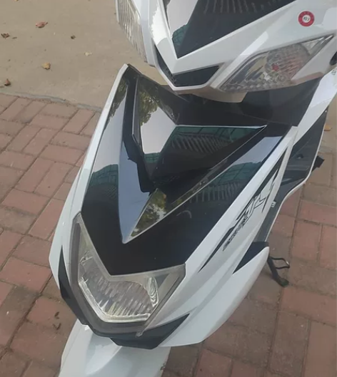 国产踏板125摩托车,今年6月份买的,骑了...