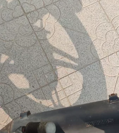 铃木豪爵钻豹125摩托车  个人一手车 单...