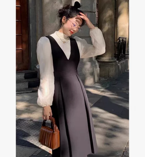 女生黑色连衣裙前后双压褶梭织混纺背带裙 感...